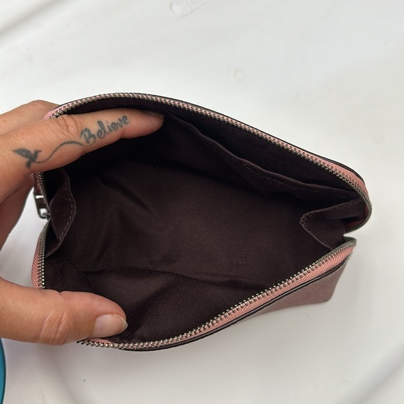 Cosmetic bag - Picture 6 of 6